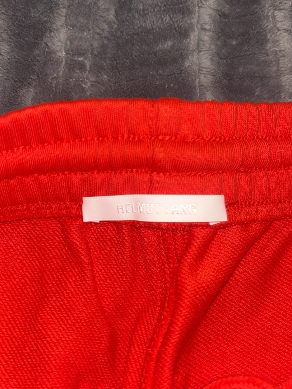 Helmut Lang Red Pullover Hoodie and Matching Shorts Set - Picture 10 of 10